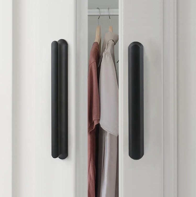 Möbelgriff Tonta – moderner Griff in Schwarz oder Grau, erhältlich in 96, 128, 160, 320, 576 und 960 mm. Für Küchen, Schränke, Schubladen, Kommoden, Bad- und Büromöbel – egriffe.at