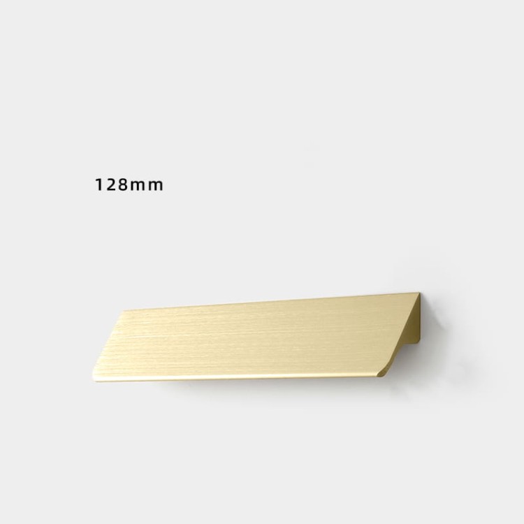 Złoty szczotkowany uchwyt meblowy Largo ze smukłą rączką, rozstaw 128 mm do szafek