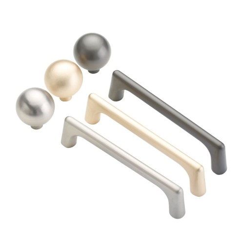 Möbelgriff Loma – schlichter Griff und runder Knopf in gebürstetem Nickel, Perlgrau und gebürstetem Gold für Schränke und Schubladen, erhältlich im Shop egriffe.at
