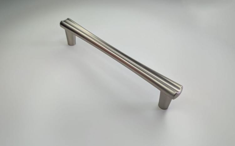 Uchwyt meblowy Vegas w kolorze aluminium szczotkowanego, rozstaw 128 mm do szuflad
