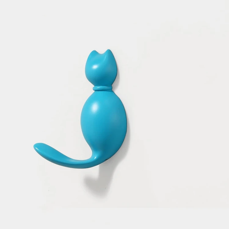Niebieski wieszak ścienny Gatito kotek, funkcjonalna ozdoba na ścinę do pokoju dziecięcego