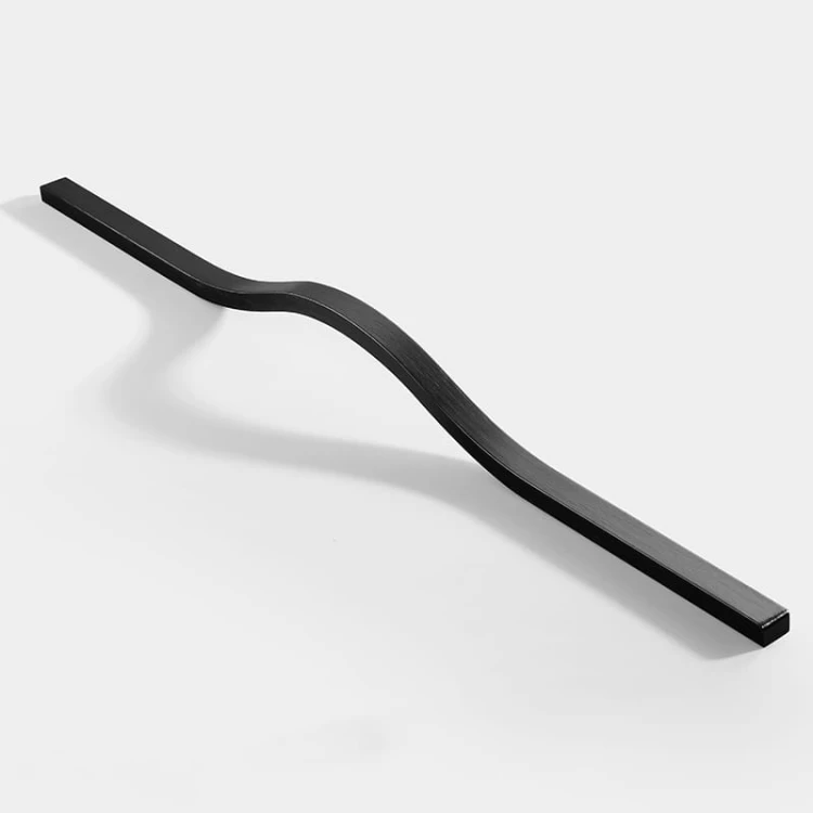 Długi czarny matowy uchwyt meblowy Imperio, długość 320 mm do szaf i garderób