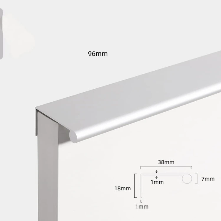 Srebrny krawędziowy uchwyt meblowy Bravo z aluminium, rozstaw 96 mm do małych szafek